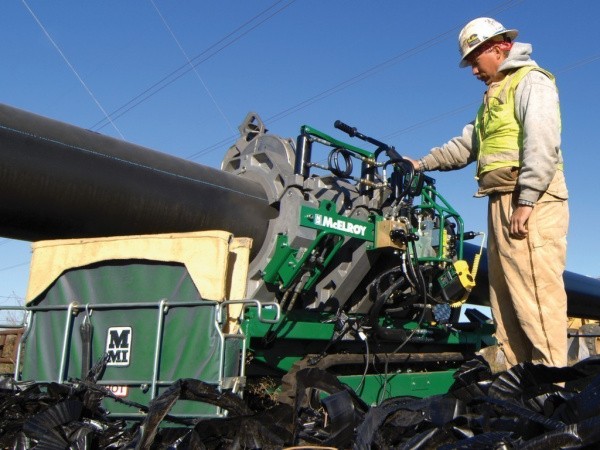 Самоходная машина McElroy TracStar 412 в работе Самоходная машина McElroy TracStar 412 в работе